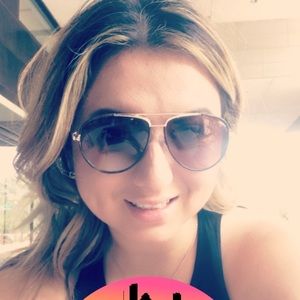 Meet your Posher, Edna